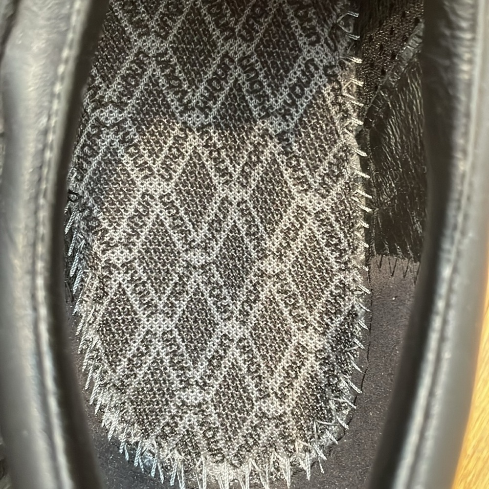 Men's Black Athletic Shoes - Picture 9 of 11
